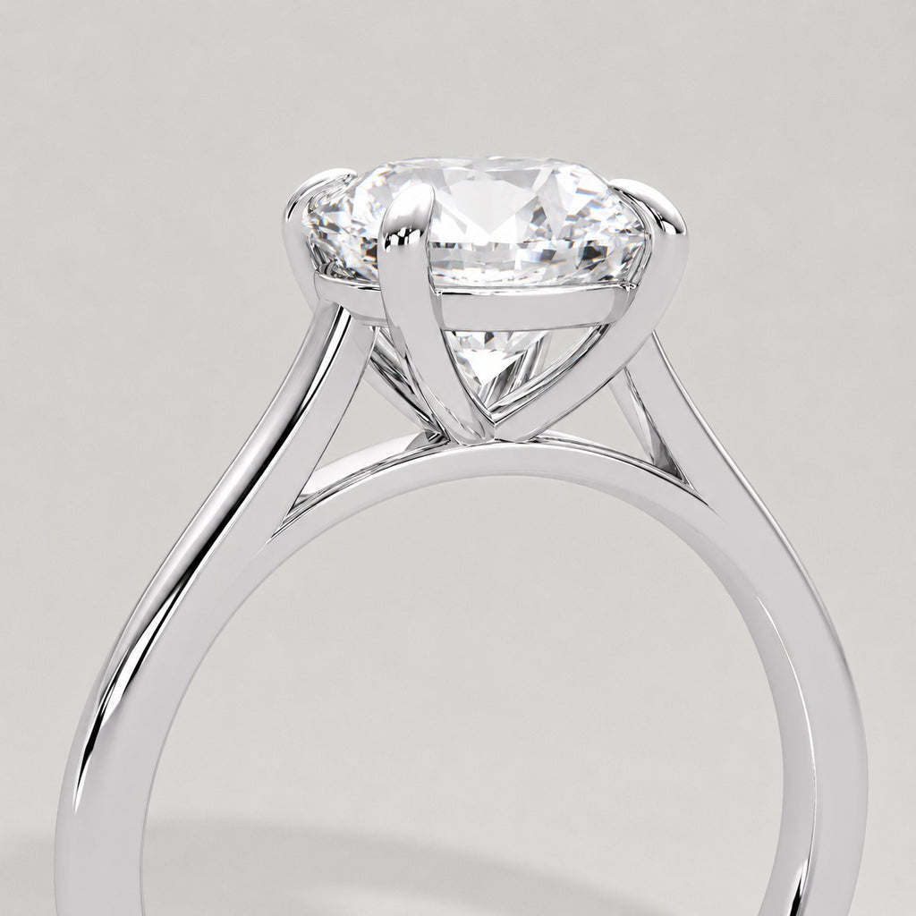 The Alba Solitaire in 18ct White Gold — REAU