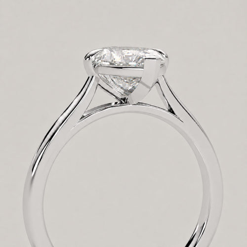 The Islay Solitaire in 18ct White Gold — REAU